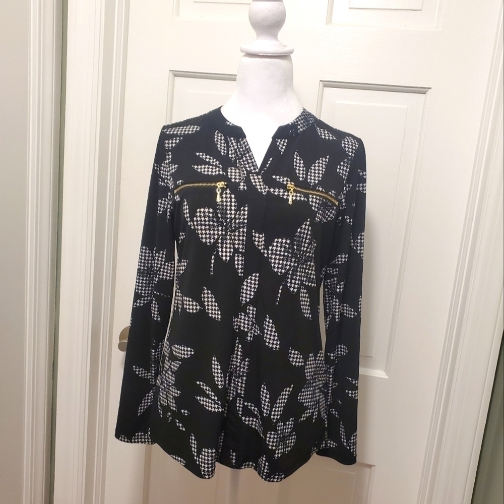 Susan Graver Black & White Floral Print Knit Top Size XS, Business Casual
